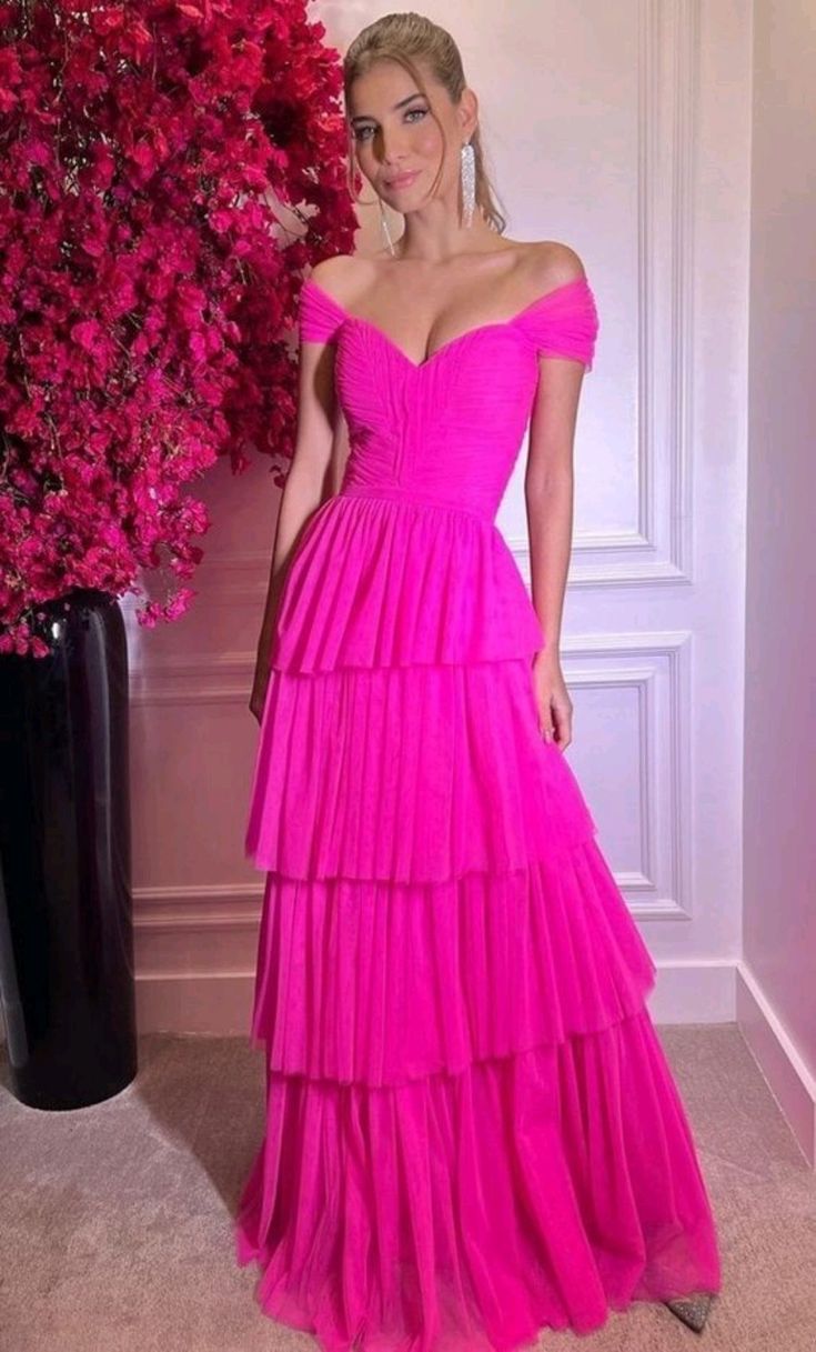 A line Off The Shoulder Tiered Prom Dresses Tulle Formal Dress