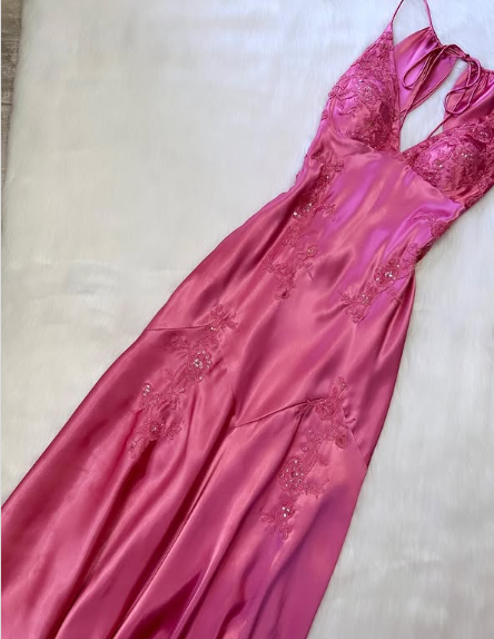 Beautiful A Line Spaghetti Straps Green Long Prom Dresses Backless Satin Evening Gowns