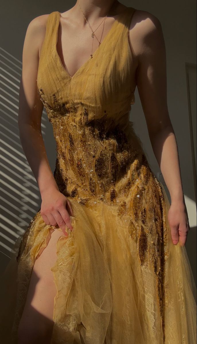 Chic A Line V Neckline Yellow Tulle Long Evening Dress Prom Dresses