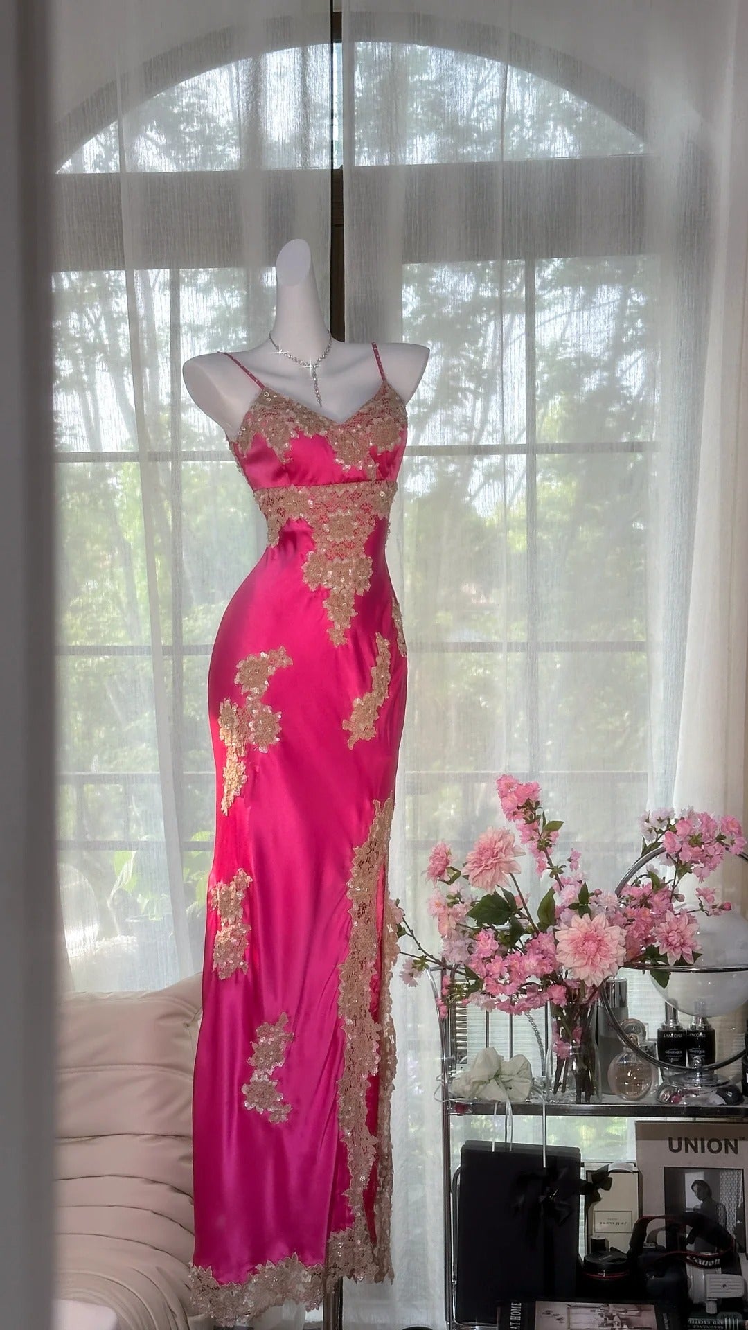 Retro Barbie Pink Lace and Satin Slit Mermaid Evening Dress Prom Dress P3258