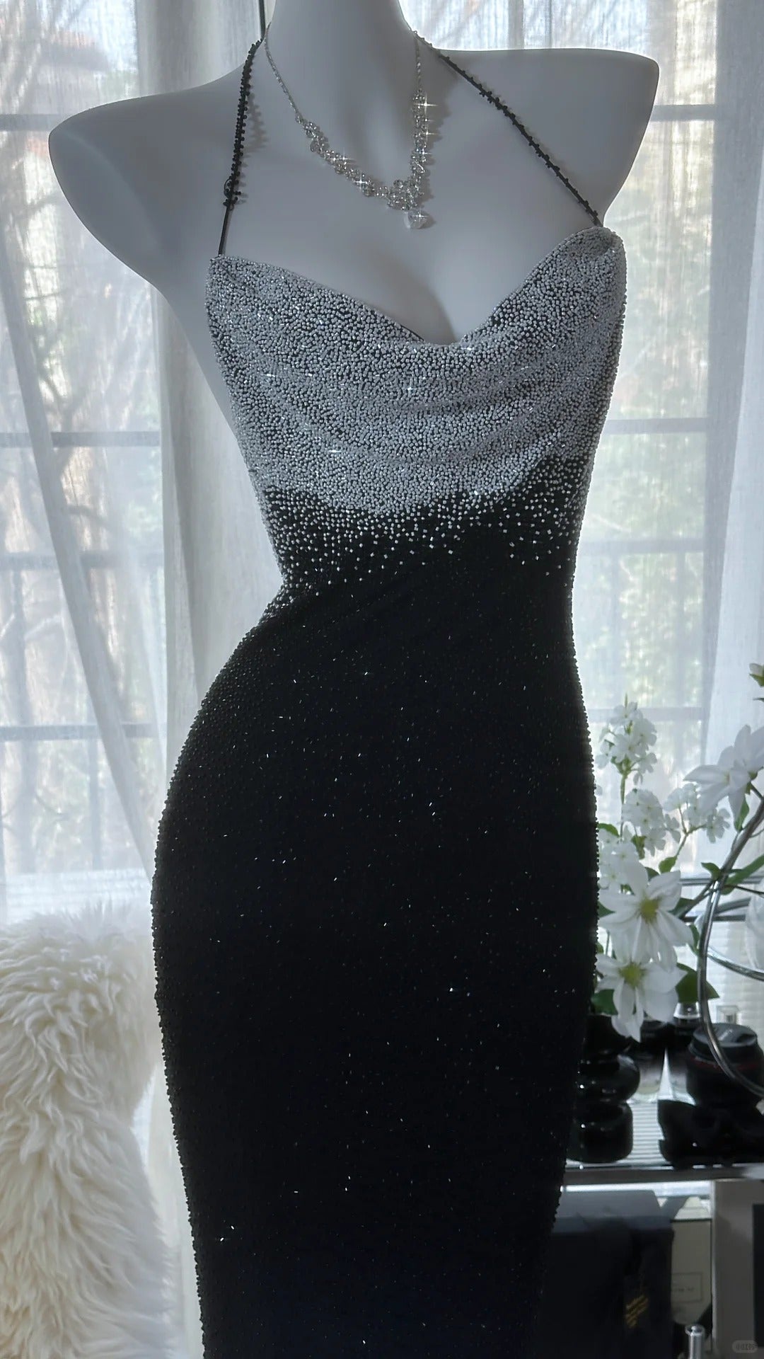 Sexy Halter Neck Backless Beaded Chiffon Black Mermaid Evening Gown Prom Dress P3287