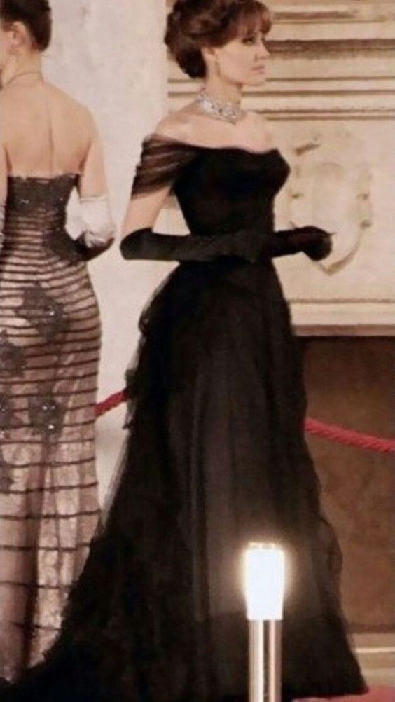 Vintage Ball Gown Black Birthday Party Dresses Off The Shoulder Prom Dresses