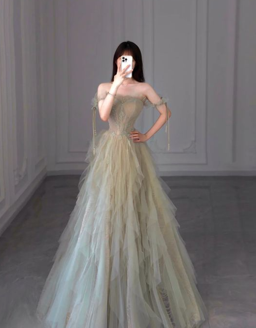 Stunning and Elegant Princess Party Wear Gown Prom Dresses - Fashionpara