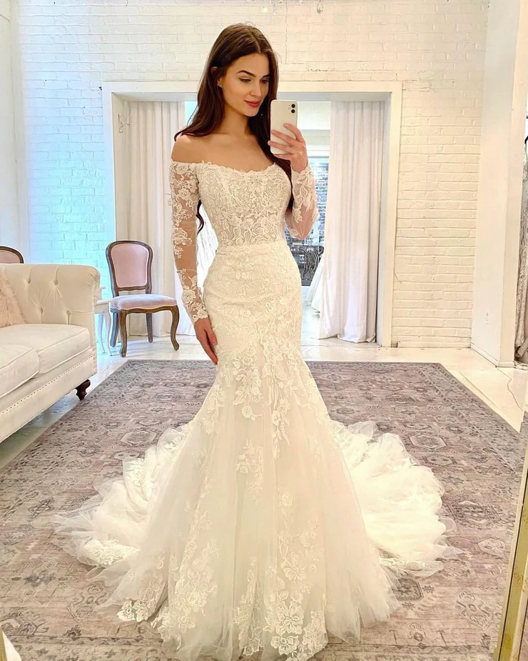 Elegant Mermaid Off the Shoulder Sleeves Lace Wedding Dresses with Appliques