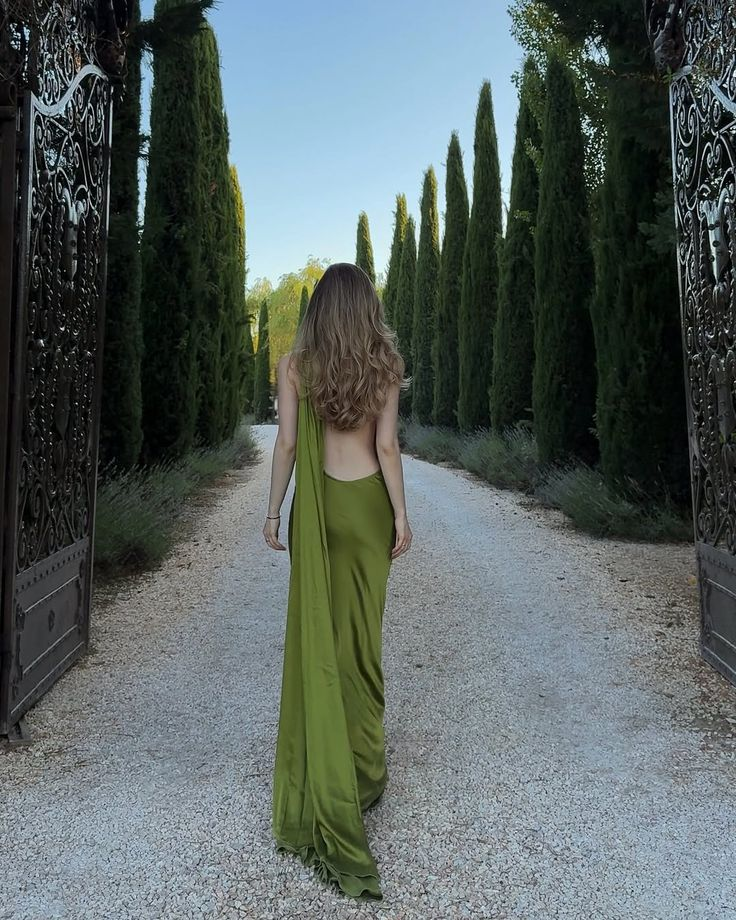 Classy Halter Green Satin Mermaid Birthday Party Dress Backless Long Evening Dress D1368