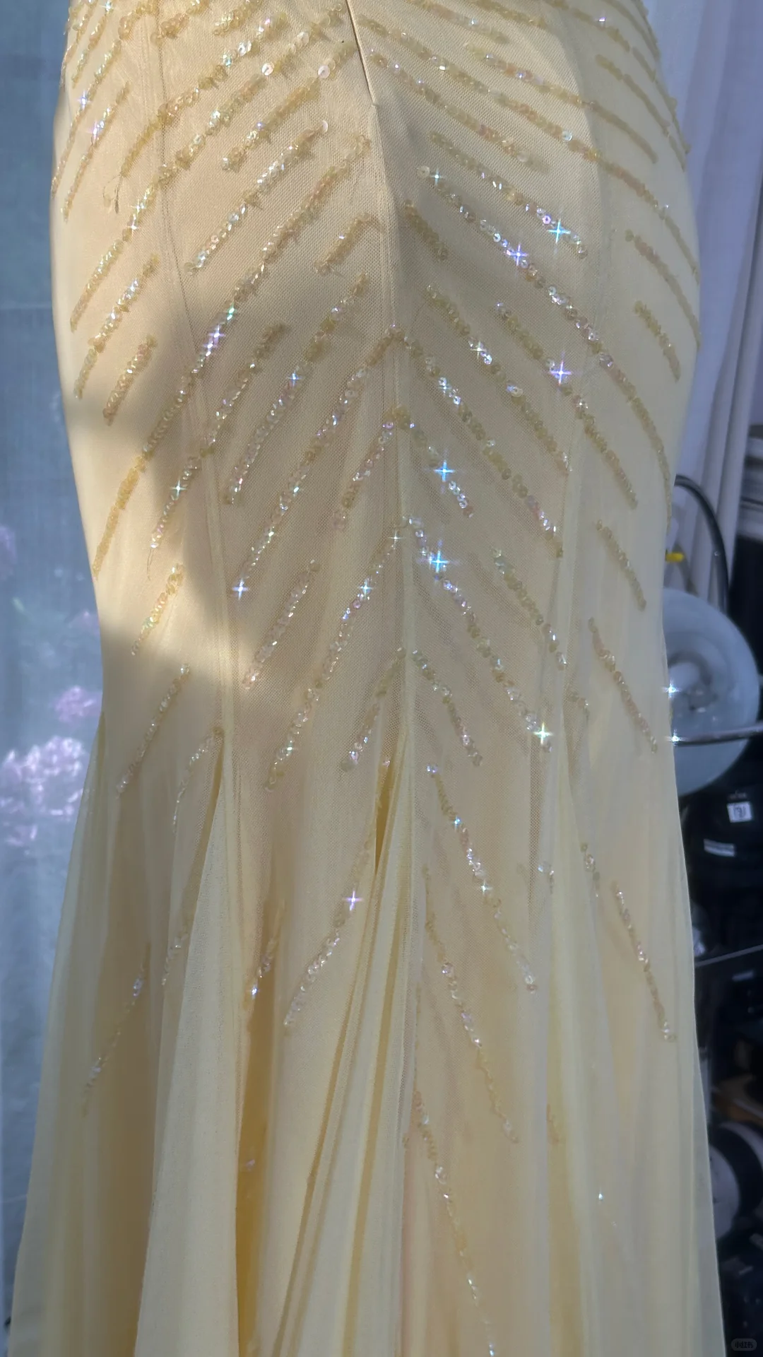Elegant Halter Yellow Tulle Sequin Mermaid Evening Dress Backless Long Prom Gown D1174
