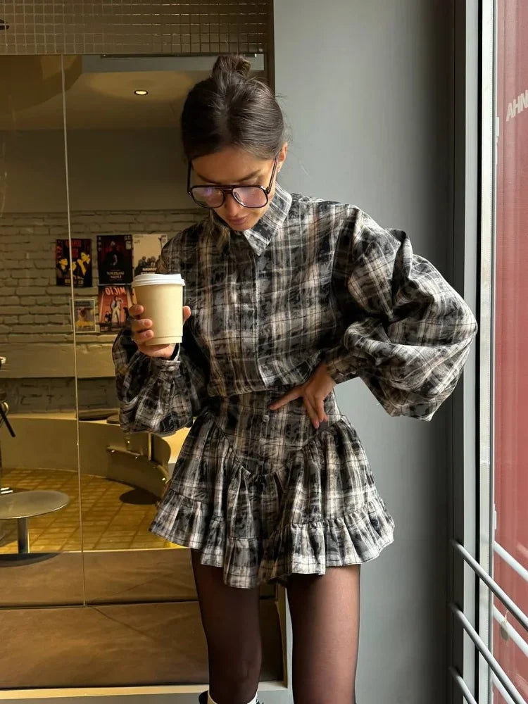 Retro Lapel Loose Bishop Sleeve Blouse