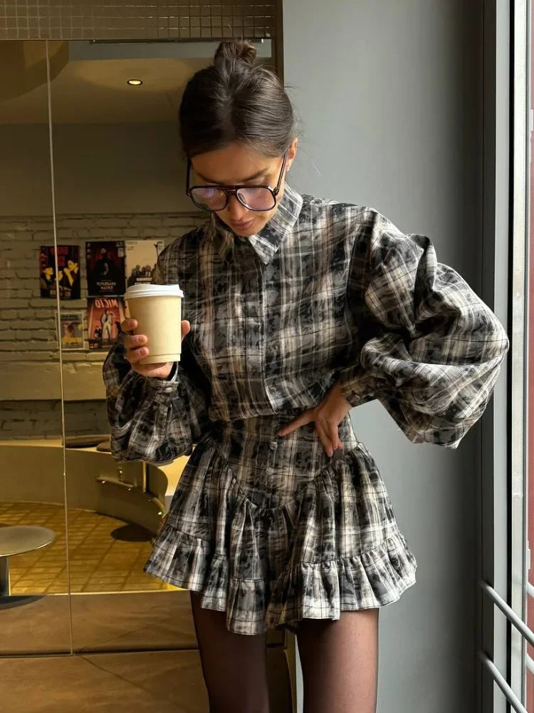 Retro Lapel Loose Bishop Sleeve Blouse