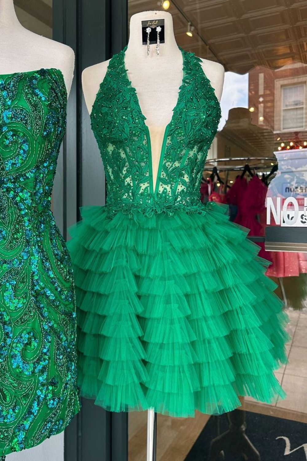 Royal Blue A-Line Halter Short Tulle Homecoming Dress With Appliques