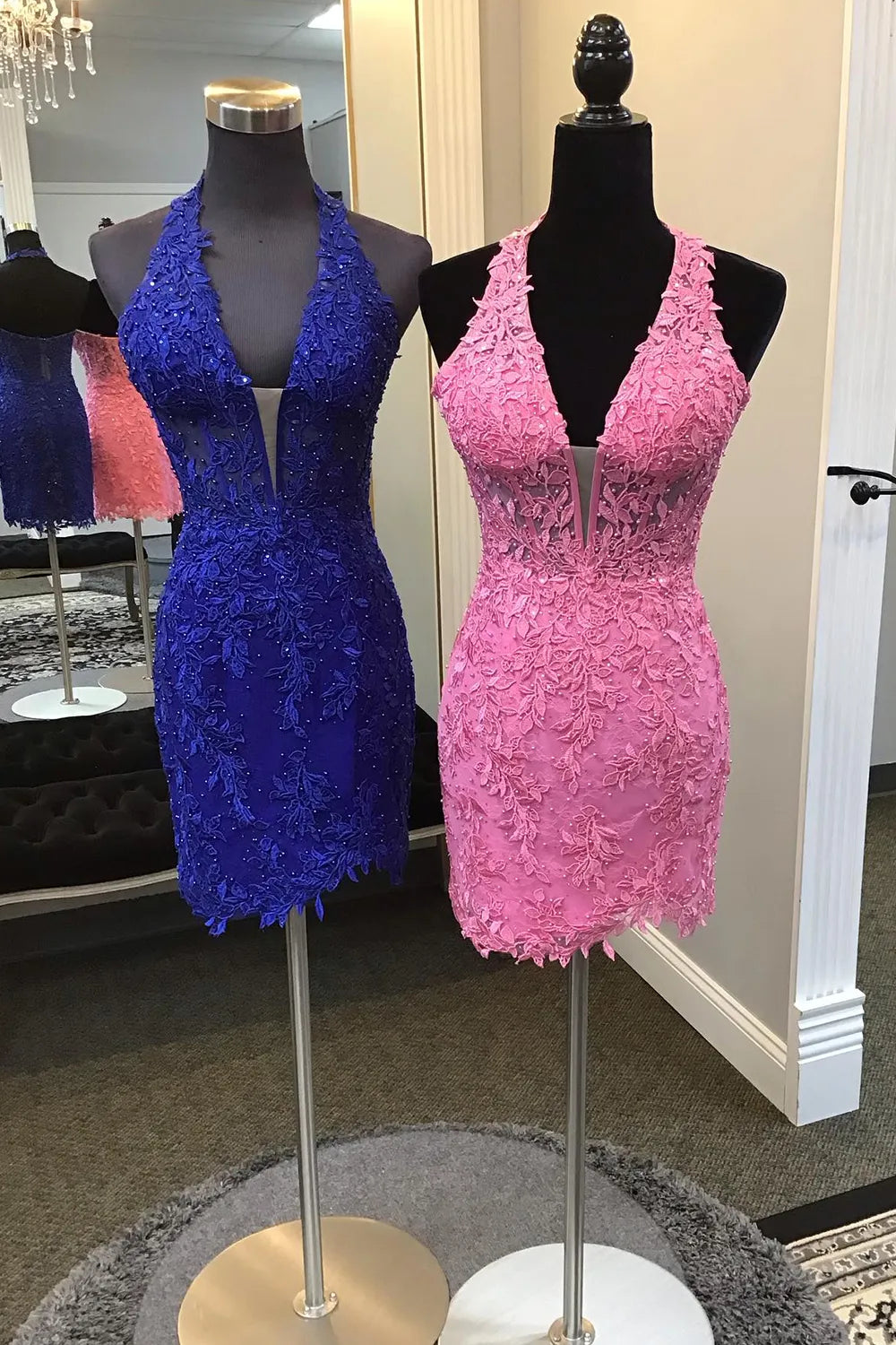 Royal Blue Bodycon Halter Neck Short Lace Homecoming Dress - Fashionpara