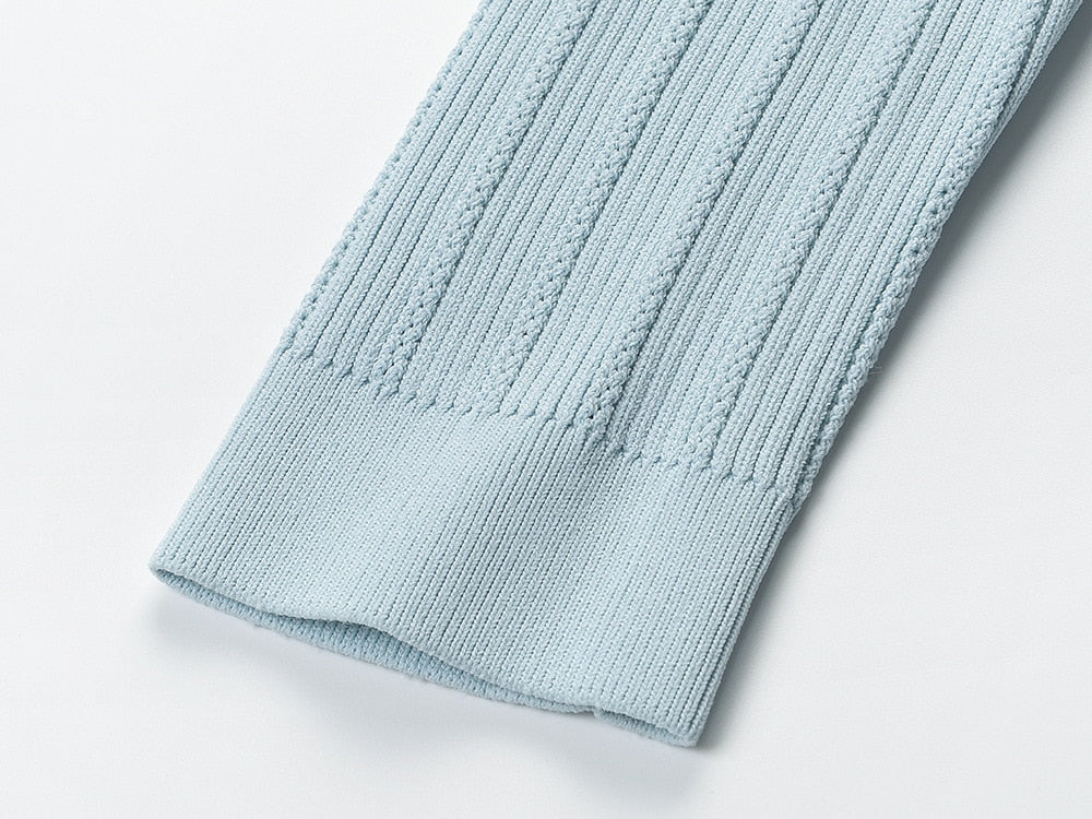 Orro Shop Elegant V-neck Knit Cardigan with Gold Buttons