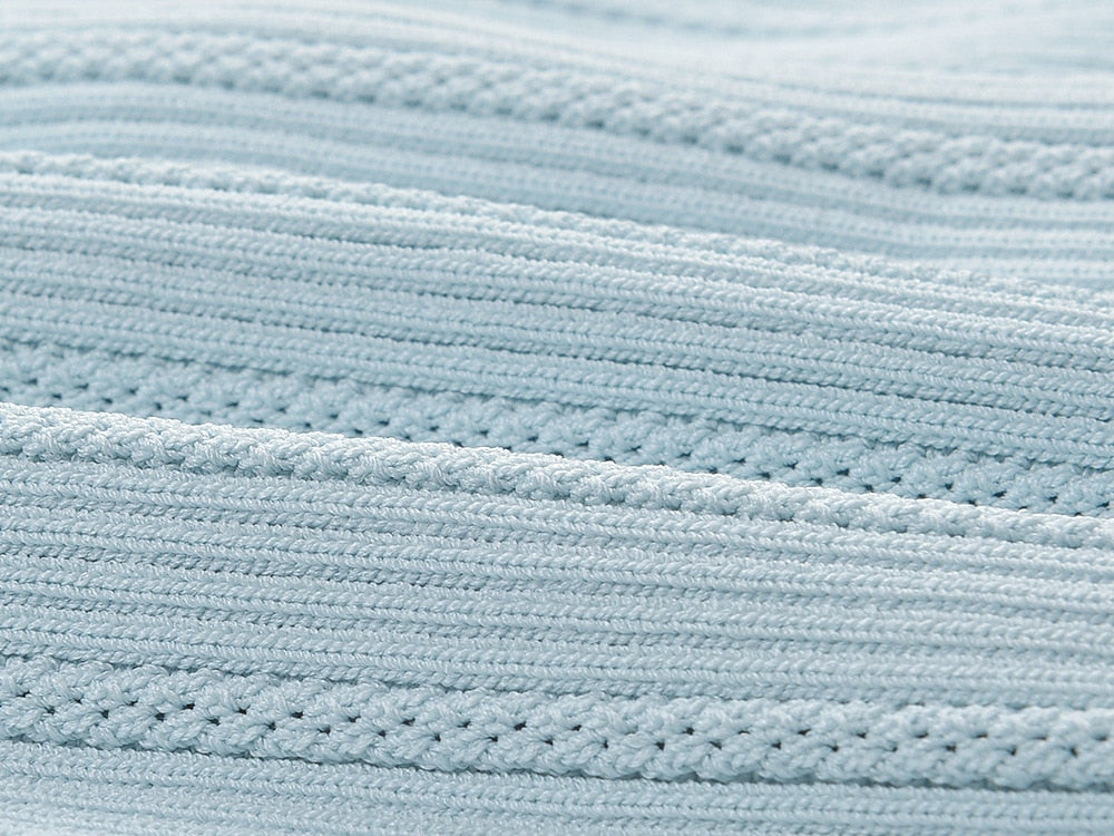 Orro Shop Elegant V-neck Knit Cardigan with Gold Buttons