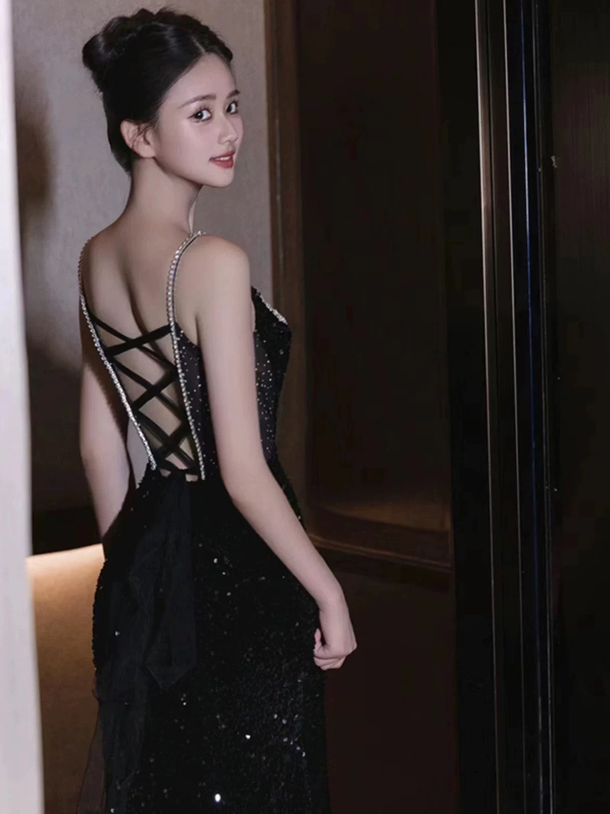 Sexy Mermaid Spaghetti Straps Sequin Black Long Prom Dresses SD1526