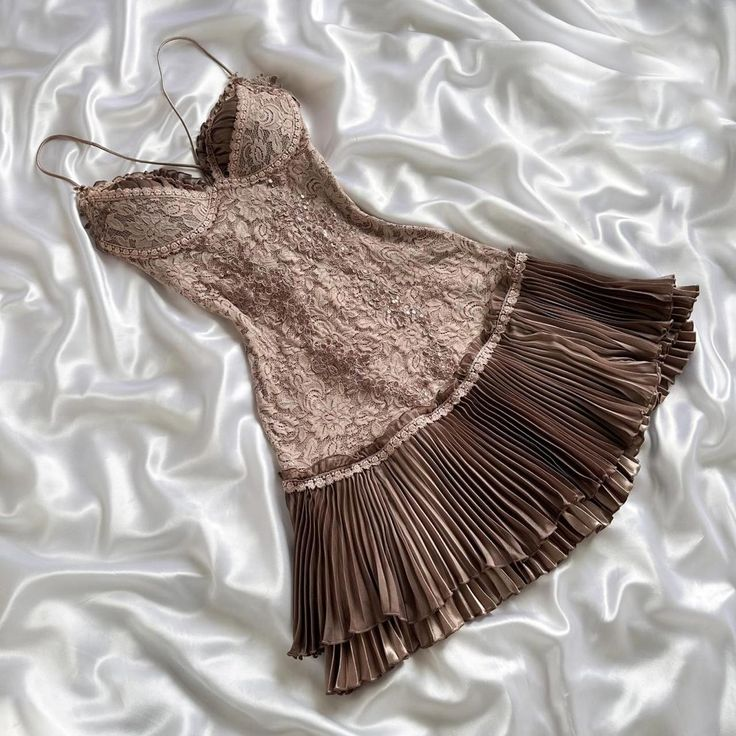 Brown Vintage Lace Beading Pleated Birthday Party Dress Short Homecoming Dress S346