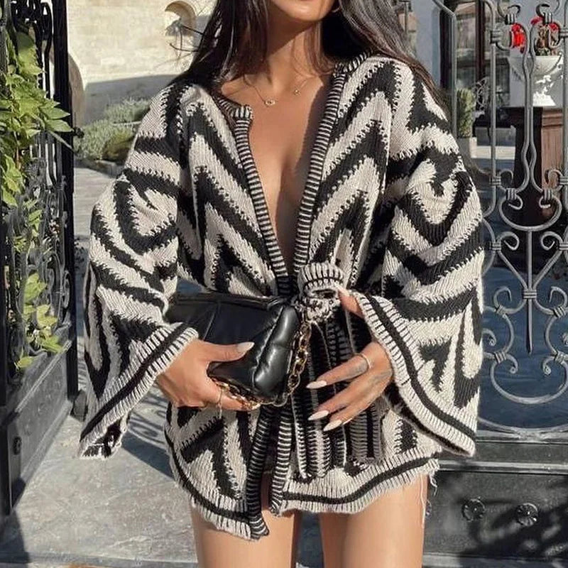 Fashionpara Elegant V-neck Striped Knit Cardigan for Women