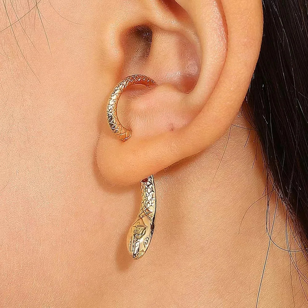 Dark Animal Serpent Clasp Character Earring