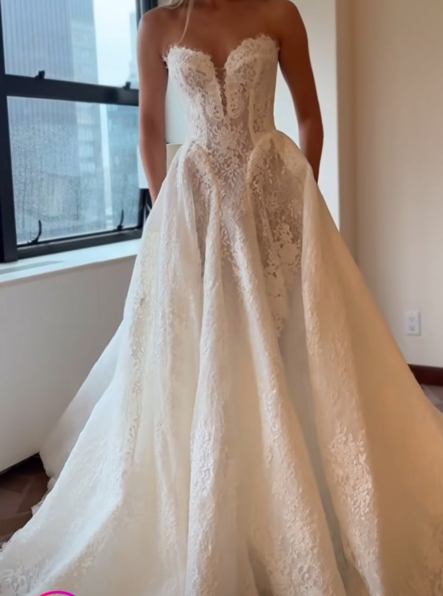 Lace Applique Wedding Dress Sweetheart Floor-Length A-Line Bride Gown Custom
