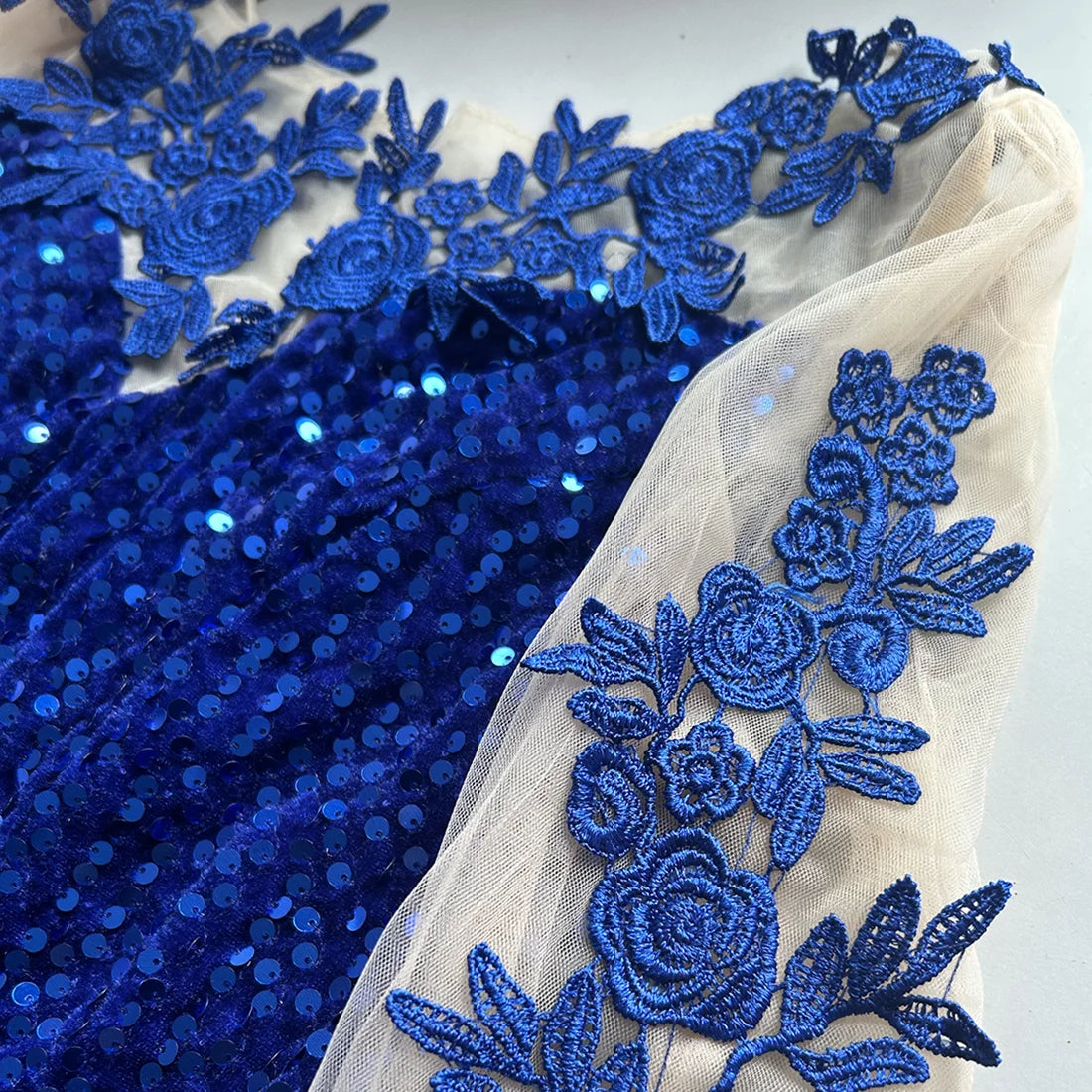 Elegant Backless Velvet Lace Evening Dress for Special Events - Fashionpara