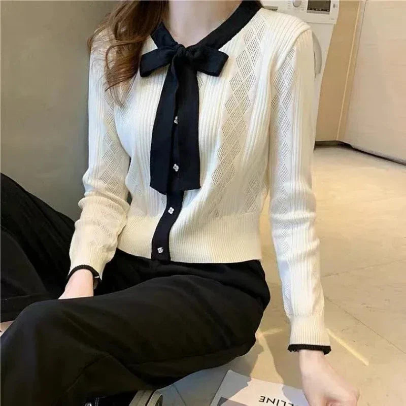 Contrast Color Button V-Neck Knit Cardigan