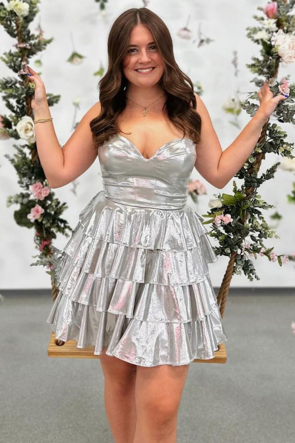Stunning Gold A-Line Sweetheart Short Metallic Homecoming Dress - Fashionpara