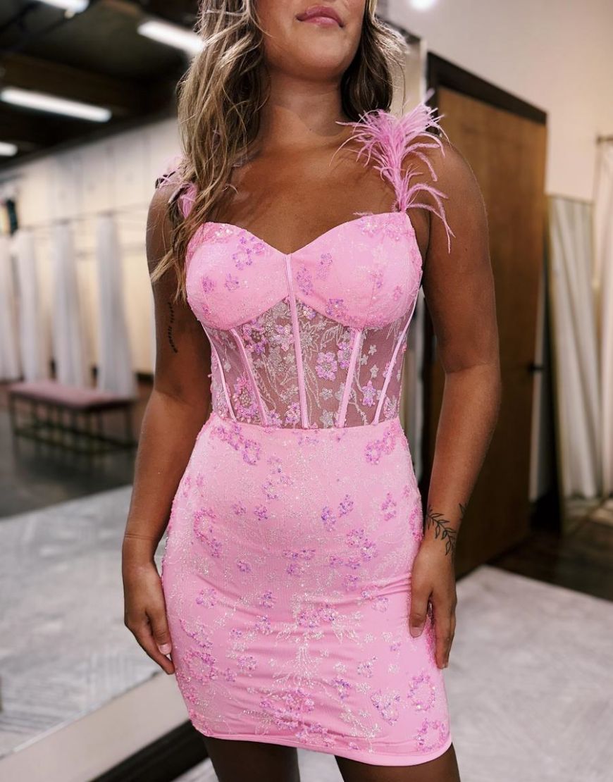 Sweet Bodycon Lace Up Short Tight Homecoming Dress With Feather Straps