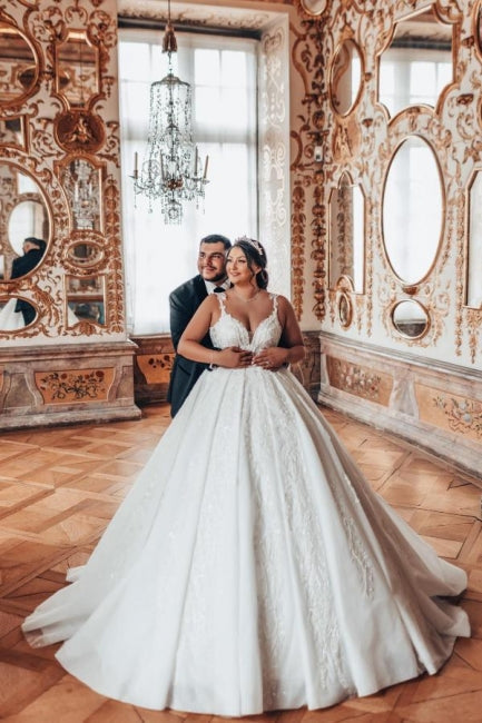 Luxury Sweetheart Ball Gown Straps Stain Wedding Dress with Appliques - Fashionpara