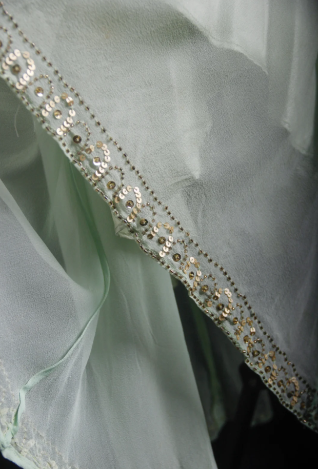 Classy Light Green Spaghetti Straps Chiffon Sequin Beaded Long Birthday Prom Dress Party Gown D1683