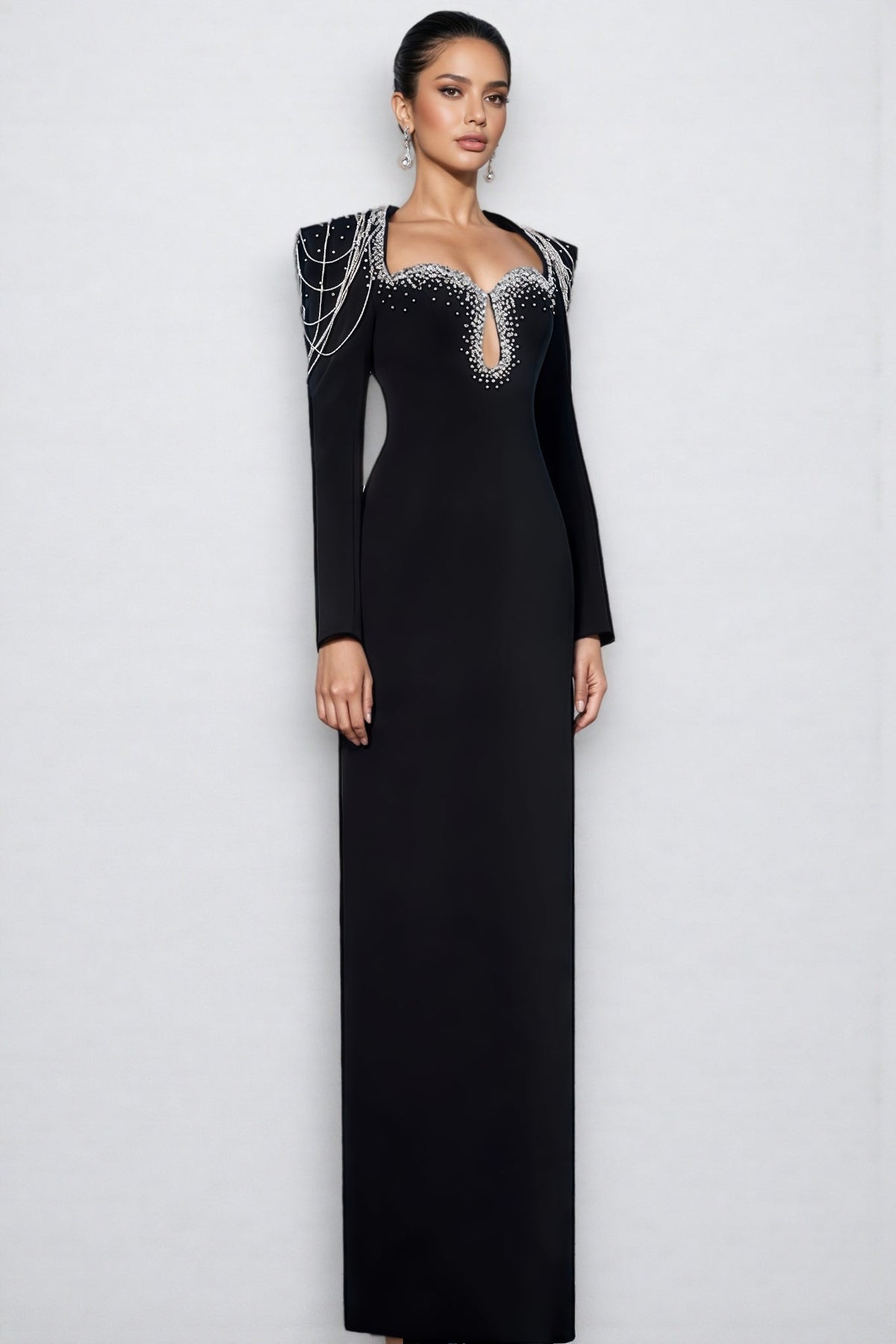 Crystal Fringe Shoulder Sweetheart Keyhole Column Maxi Gown - View 4