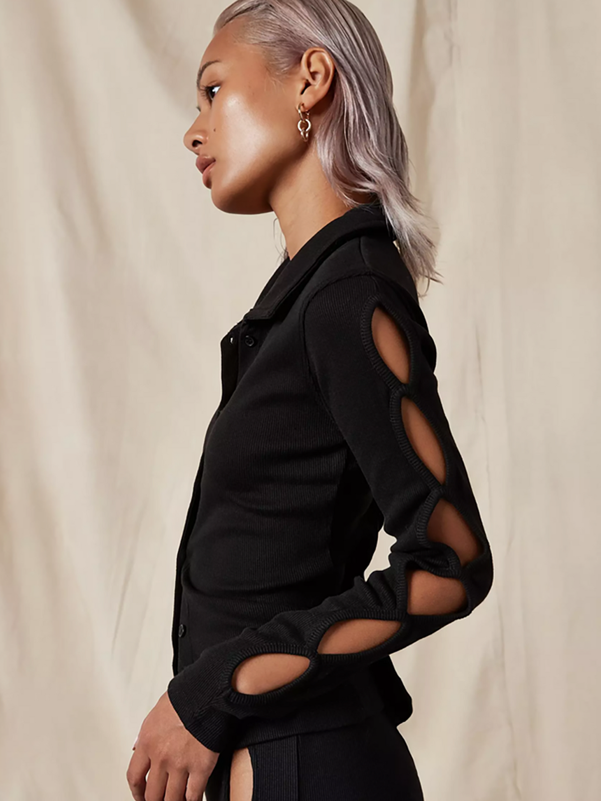 KittenAlarm - V-neck long-sleeve cut-out top