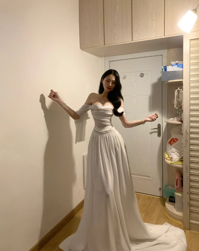 Glamorous Off The Shoulder White Chiffon Long Party Dress Wedding Guest Dress D851