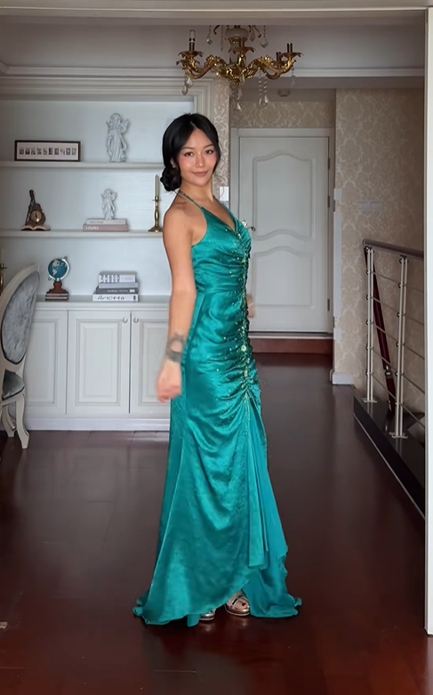 Classy Halter Green Satin Beaded Mermaid Evening Dress Formal Birthday Party Dress D1160