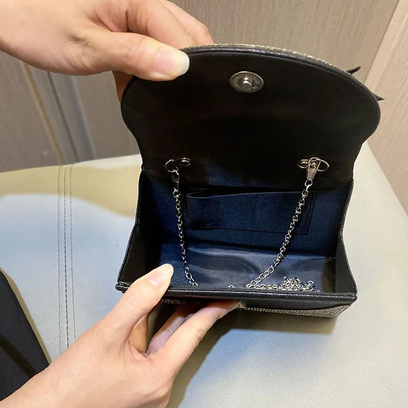 Luxury Bowknot Diamonds Metal Small Clutch Party Bag