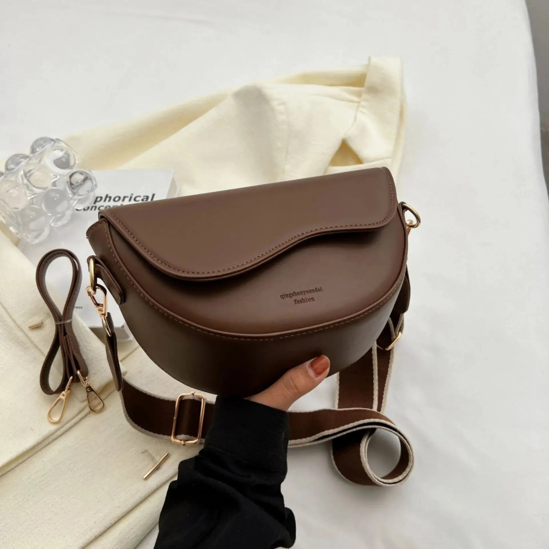 Vintage Flap Small Saddle Crossbody