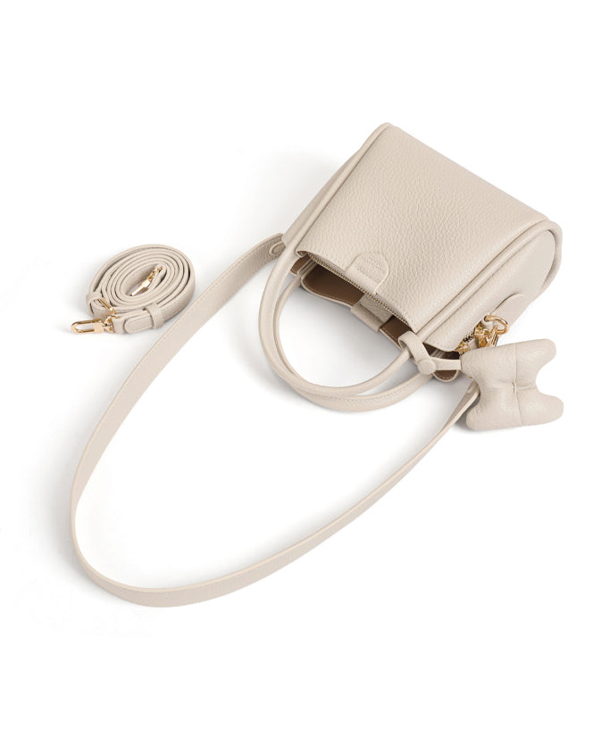 Versatile White Tote Leather Handbag Faux