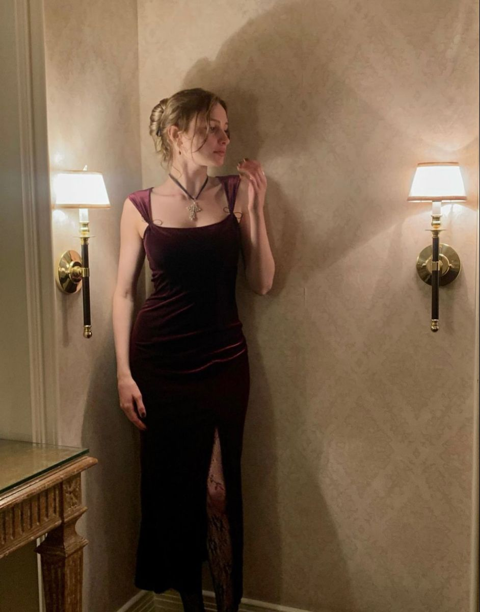 Vintage Burgundy Velvet Slit Mermaid Long Party Dress Formal Wedding Guest Dress D1509