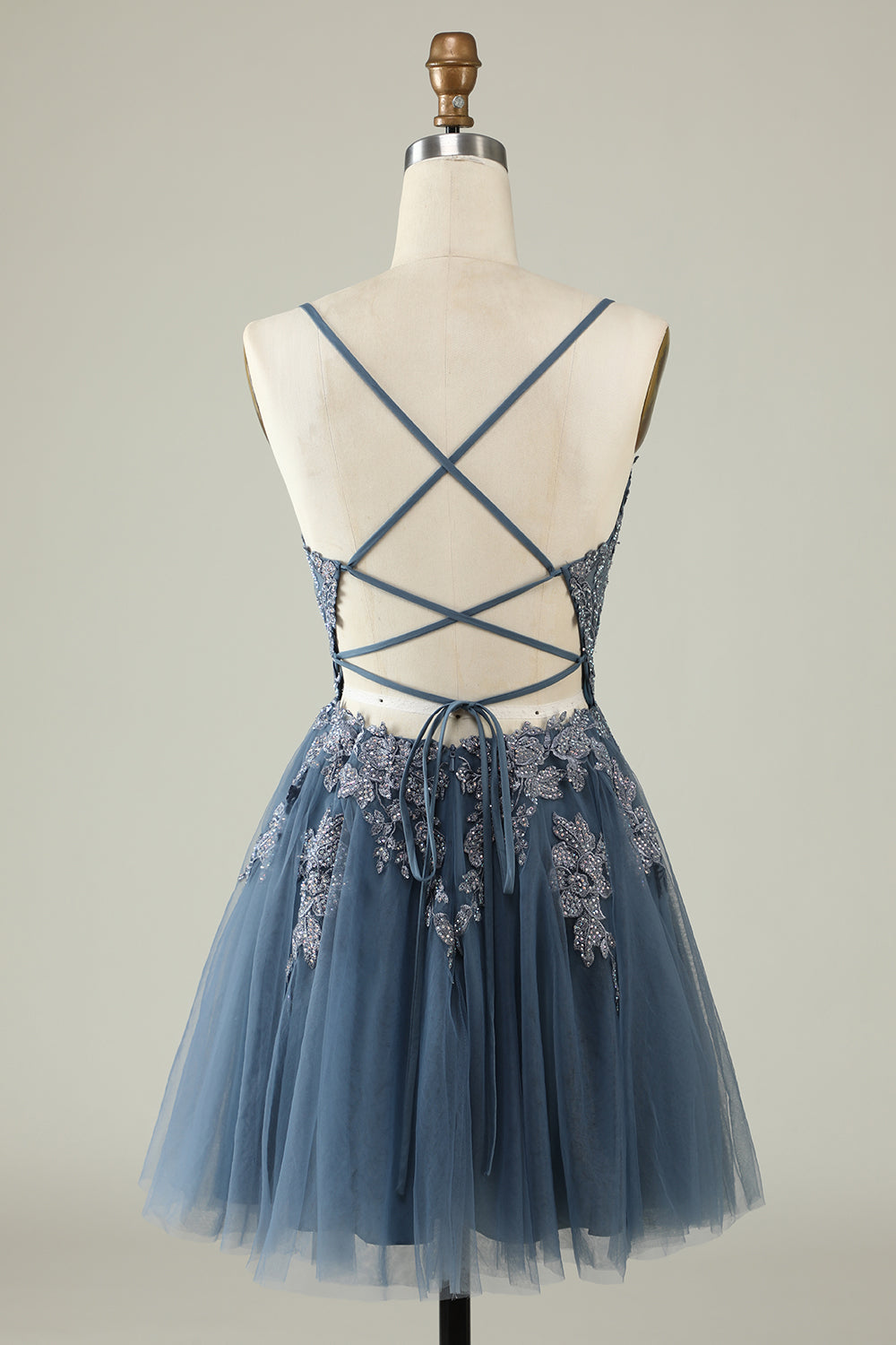 Spaghetti Straps Tulle Light Purple Short Homecoming Dress with Appliques