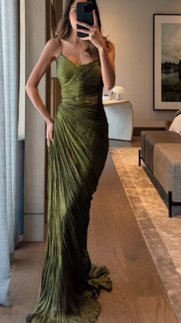 Vintage Spaghetti Straps Green Tulle Pleated Mermaid Long Party Dress Formal Guest Dress D828