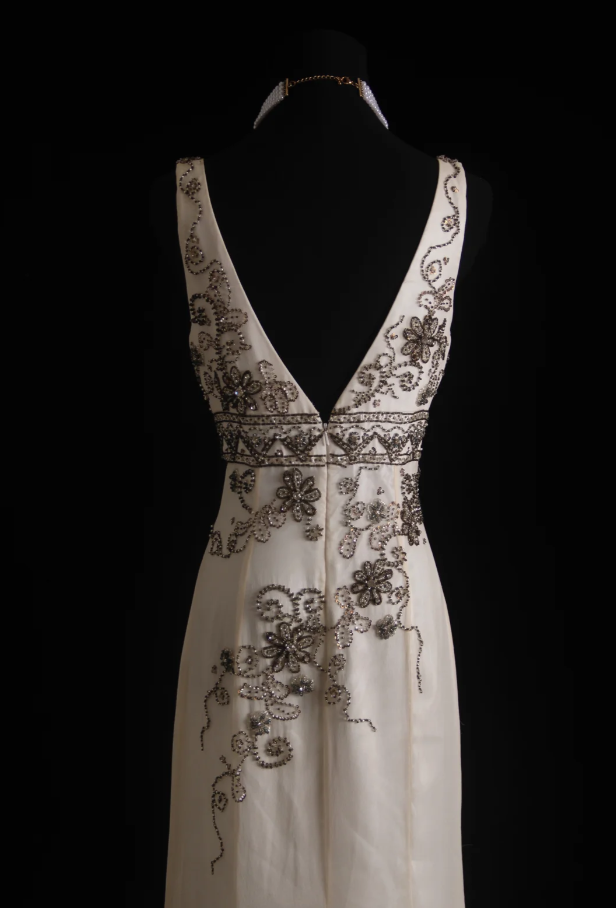 Elegant V Neck Off-white Chiffon Beaded Mermaid Party Dress Long Evening Gown D1665