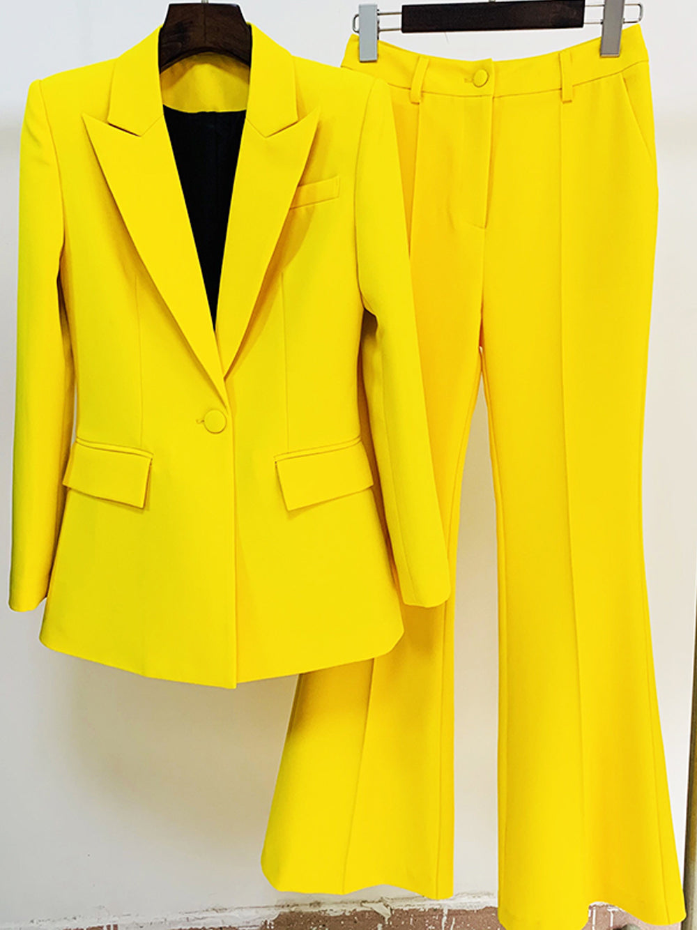 212 Blazer & Pants Set in Yellow