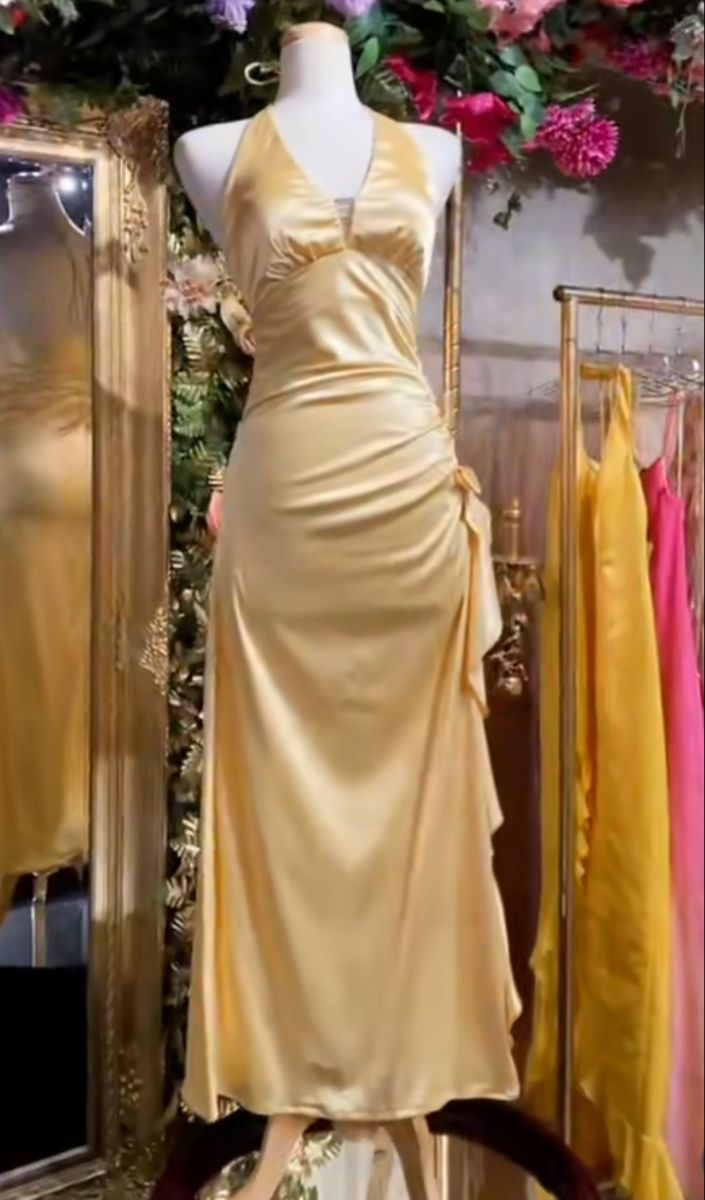 Stylish Halter V Neck Yellow Satin Long Evening Dress Formal Wedding Guest Dress Party Gown D1802