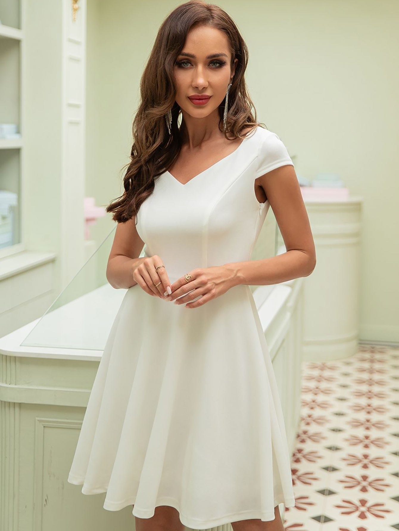 White A Line Sleeveless Lace Vintage Short Graduation Party Dress - Fashionpara