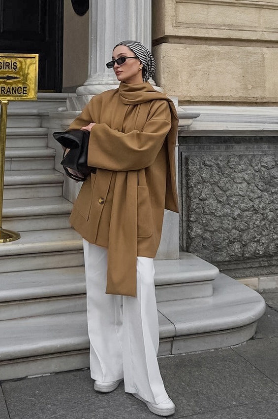 Elegant Vintage Wool Midi Coat with Oversized Fit Design