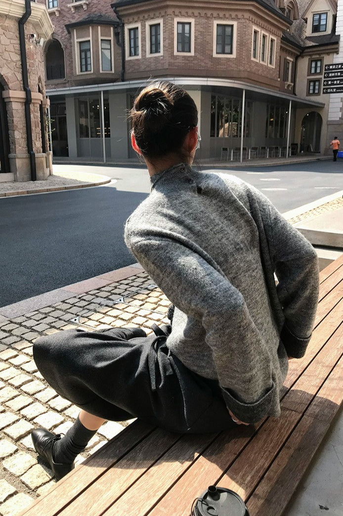 Color-Block Mock Neck Knit Sweater for Effortless Style