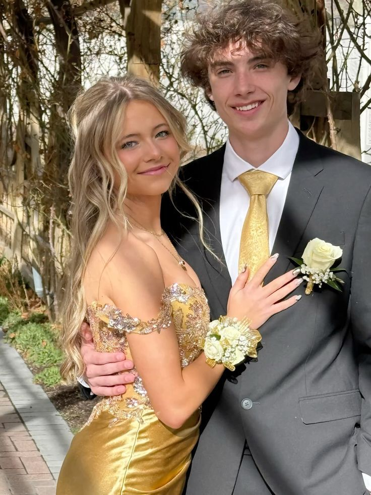 Mermaid Off The Shoulder Gold Slit Sequins Prom Dresses 18th Birthday Outfits Evening Long Dress - Fashionpara