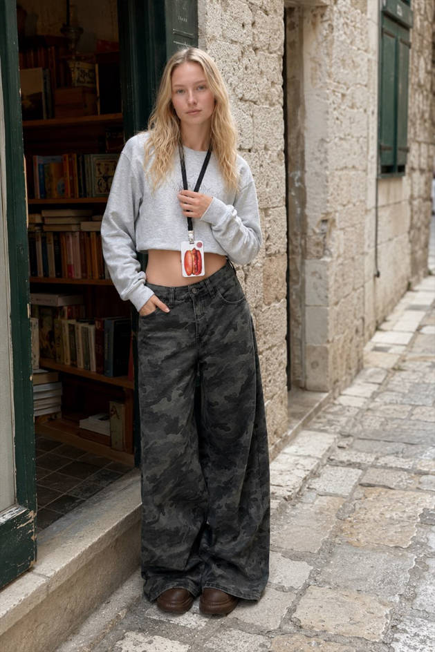 High-Waist Wide-Leg Denim Jeans