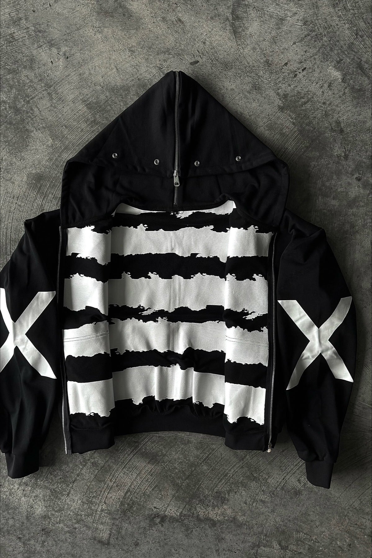 Monochrome Graphic Zip Hoodie 3
