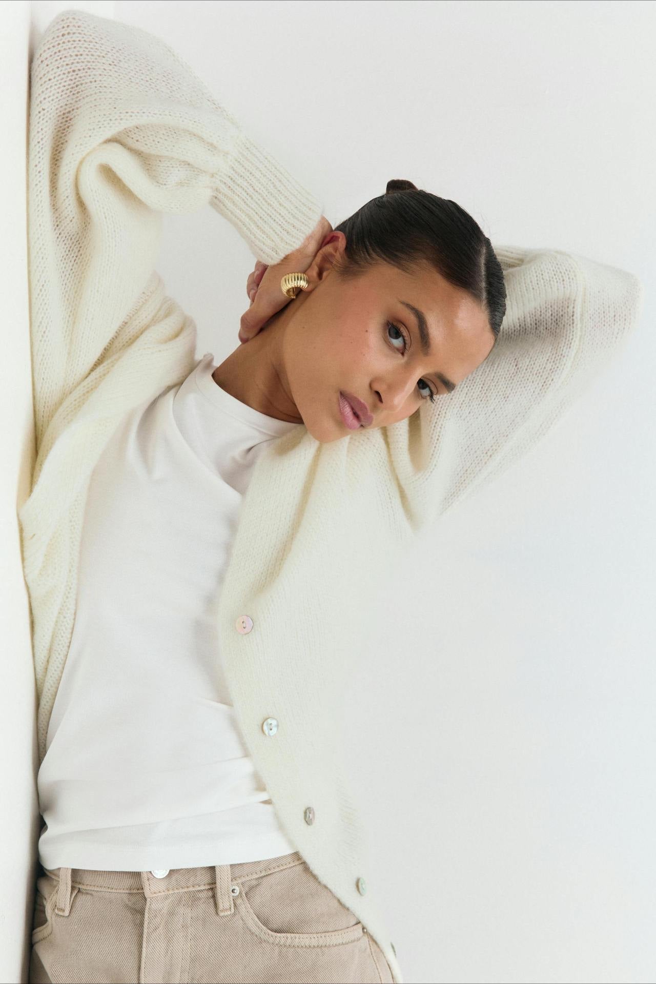 Elegant V-Neck Mohair Lace Bell Sleeve Cardigan for Chic Style