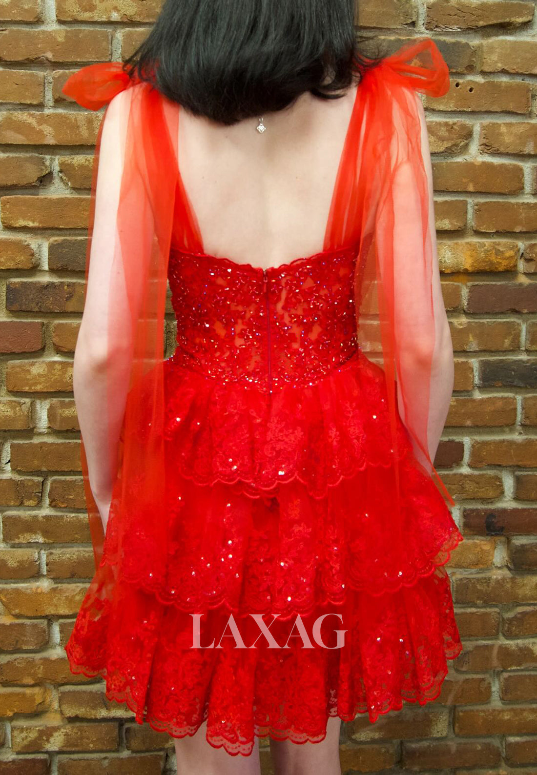 Deep V-Neck Sleeveless Beaded Applique Pleated Tulle Tiered A-Line Party Homecoming Dress