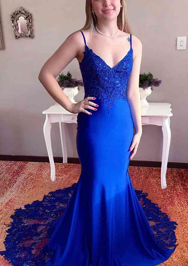 Amazing Trumpet/Mermaid V-Neck Spaghetti Straps Prom Dress/Evening Dress With Appliqued Beading and Court Train - Fashionpara