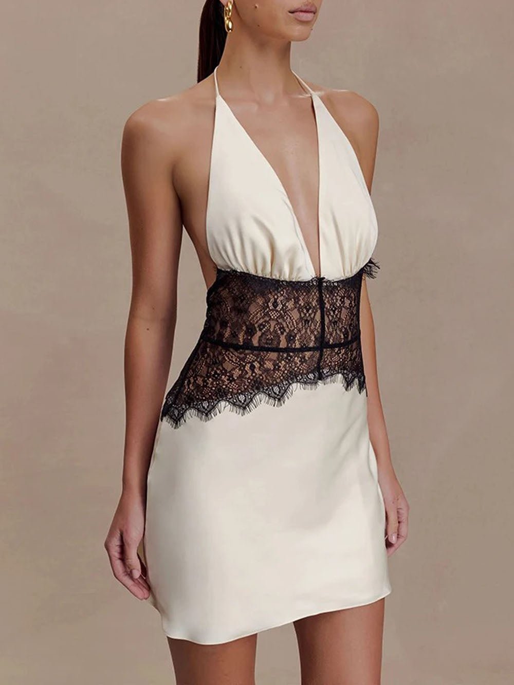 Lace Patchwork Halter Sleeveless Mini Dress in White - View 3